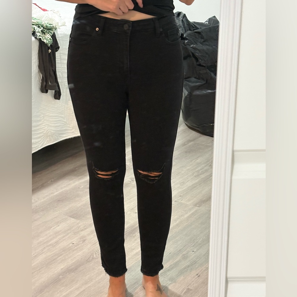 KanCan Black Distressed High-Rise Skinny Jeans